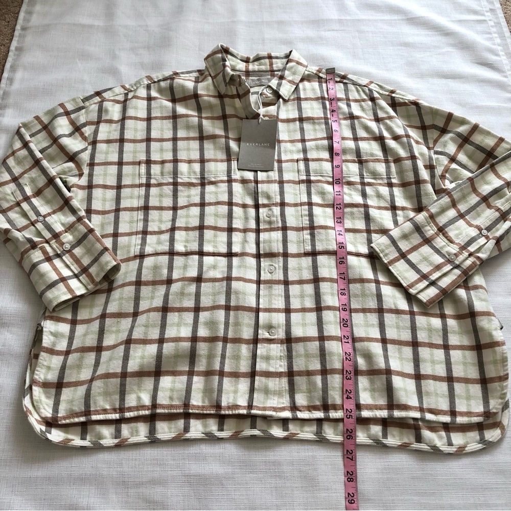 NWT Everlane The Boxy Flannel Green Brown Plaid Button Up Shirt Top Size Medium - Picture 13 of 13